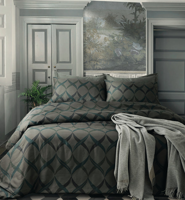 Incanto Solid Bedding Collection